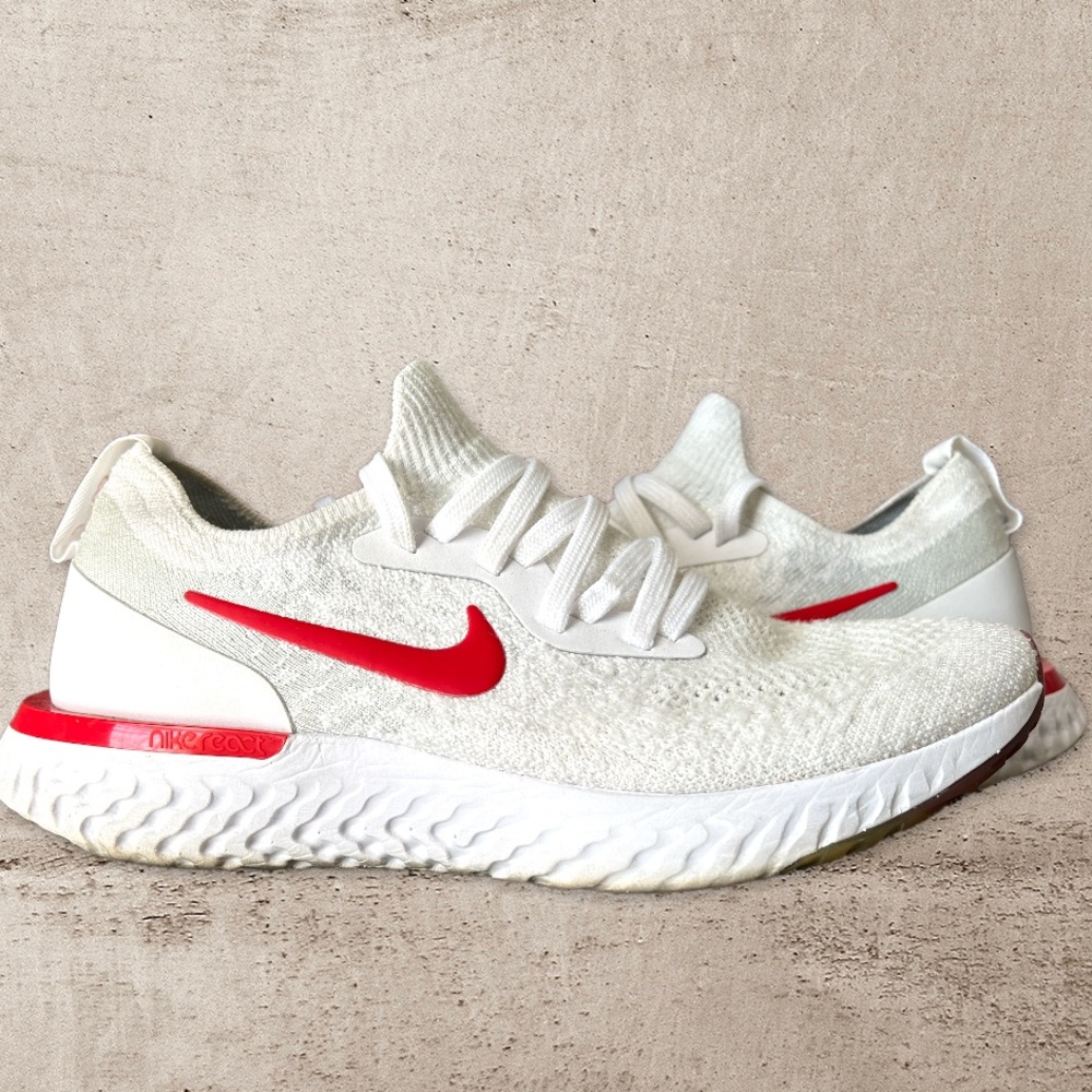Nike Epic React Flyknit White size 5.5Y / Women size 7